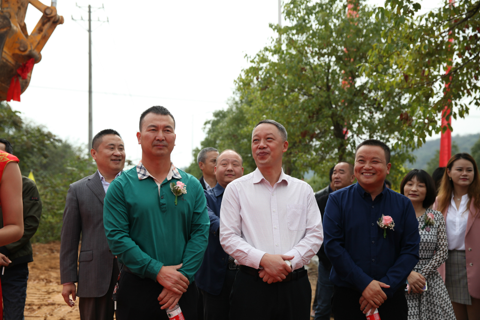 到場(chǎng)領(lǐng)導(dǎo).jpg